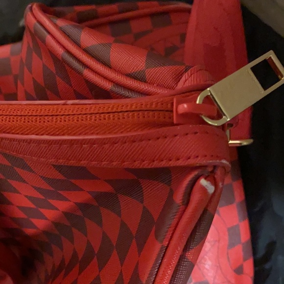 Sprayground Sharks in Paris Duffle Red Checked Edition - Picture 14 of 16